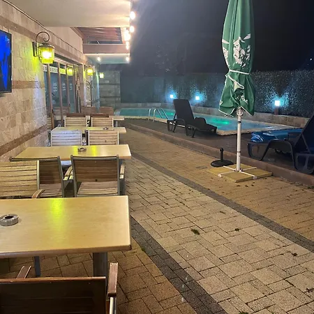 Mineral 56 Penzion Banja